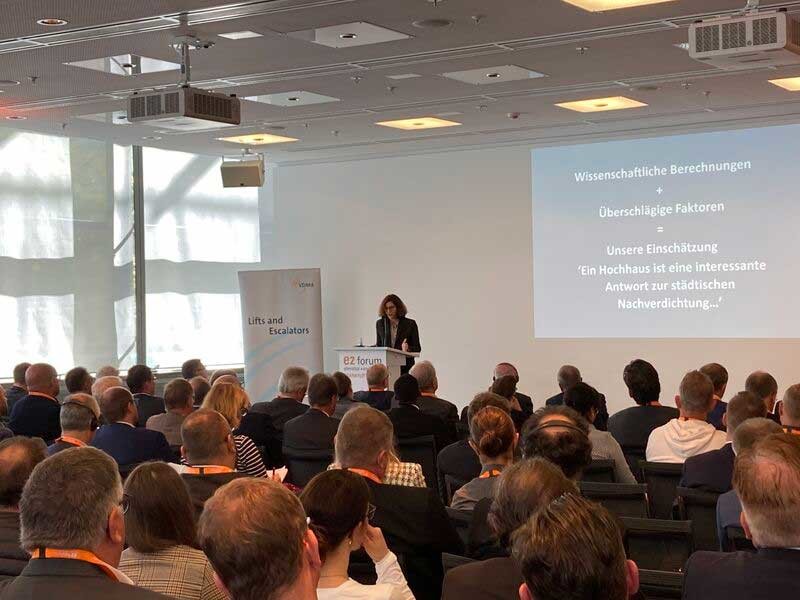 E2 FORUM FRANKFURT / Keynote de Nayla Mecattaf - © Cro&Co